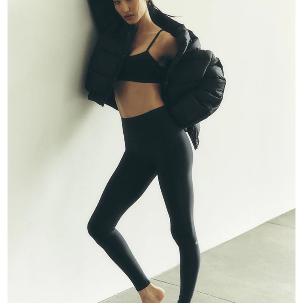 ALO 7/8 HIGH-WAIST AIRLIFT LEGGING in black
